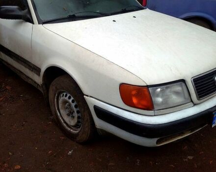 Белый Ауди 100, объемом двигателя 2.3 л и пробегом 100 тыс. км за 1500 $, фото 1 на Automoto.ua