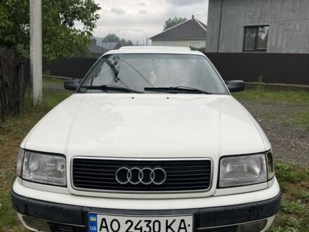 Белый Ауди 100, объемом двигателя 2.3 л и пробегом 160 тыс. км за 2660 $, фото 1 на Automoto.ua