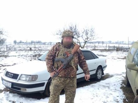 Білий Ауді 100, об'ємом двигуна 2.6 л та пробігом 500 тис. км за 2400 $, фото 1 на Automoto.ua