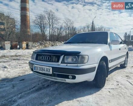 Белый Ауди 100, объемом двигателя 2.5 л и пробегом 370 тыс. км за 3300 $, фото 1 на Automoto.ua
