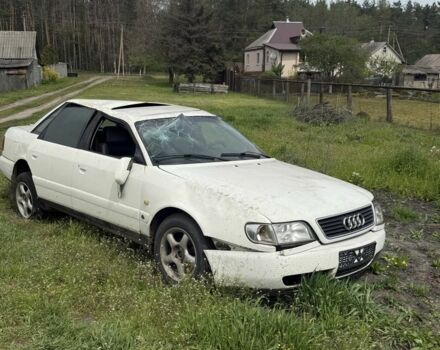 Белый Ауди 100, объемом двигателя 2 л и пробегом 35 тыс. км за 1500 $, фото 1 на Automoto.ua