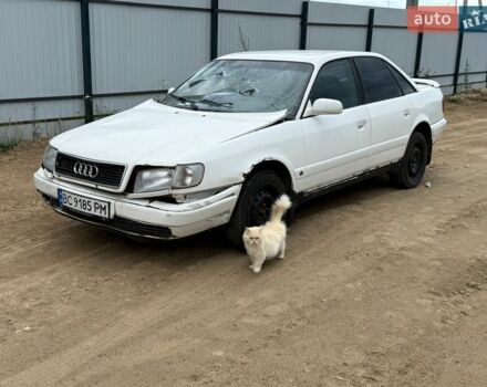 Белый Ауди 100, объемом двигателя 2.3 л и пробегом 200 тыс. км за 780 $, фото 1 на Automoto.ua