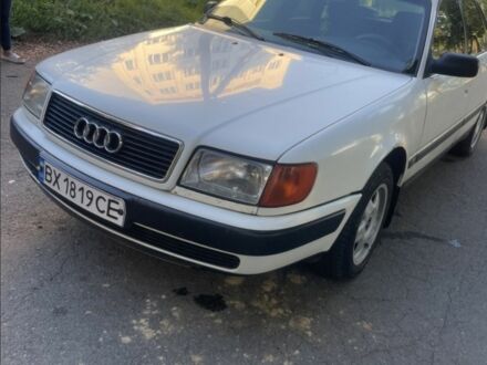 Белый Ауди 100, объемом двигателя 2.3 л и пробегом 295 тыс. км за 1200 $, фото 1 на Automoto.ua