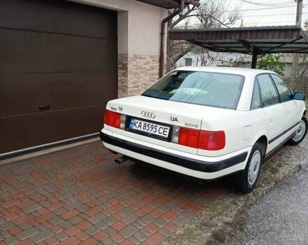 Белый Ауди 100, объемом двигателя 2 л и пробегом 270 тыс. км за 2599 $, фото 1 на Automoto.ua