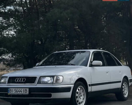 Белый Ауди 100, объемом двигателя 1.56 л и пробегом 365 тыс. км за 2800 $, фото 1 на Automoto.ua