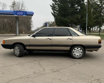 Бежевый Ауди 100, объемом двигателя 2.2 л и пробегом 460 тыс. км за 1800 $, фото 5 на Automoto.ua
