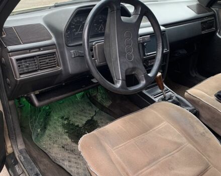 Бежевый Ауди 100, объемом двигателя 2.2 л и пробегом 460 тыс. км за 1800 $, фото 6 на Automoto.ua