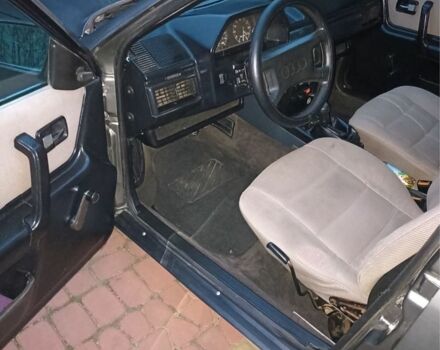 Бежевый Ауди 100, объемом двигателя 2 л и пробегом 350 тыс. км за 1200 $, фото 6 на Automoto.ua