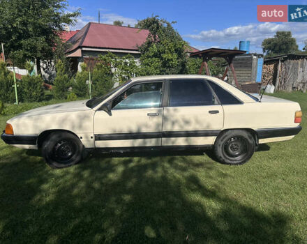 Бежевый Ауди 100, объемом двигателя 1.76 л и пробегом 337 тыс. км за 1900 $, фото 1 на Automoto.ua