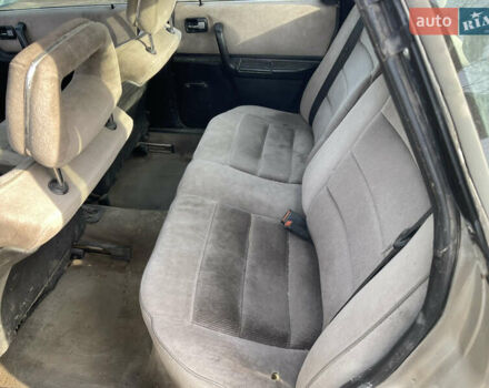 Бежевий Ауді 100, об'ємом двигуна 0 л та пробігом 200 тис. км за 700 $, фото 11 на Automoto.ua