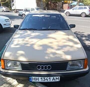 Бежевий Ауді 100, об'ємом двигуна 1.98 л та пробігом 164 тис. км за 1800 $, фото 8 на Automoto.ua