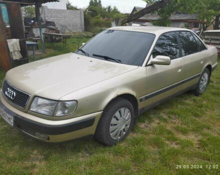 Бежевый Ауди 100, объемом двигателя 2.8 л и пробегом 370 тыс. км за 3200 $, фото 4 на Automoto.ua