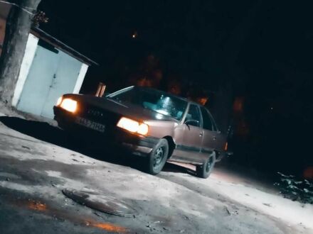Бежевий Ауді 100, об'ємом двигуна 2.3 л та пробігом 450 тис. км за 1300 $, фото 1 на Automoto.ua