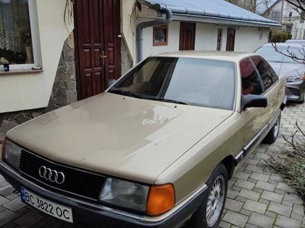 Бежевий Ауді 100, об'ємом двигуна 0 л та пробігом 160 тис. км за 2500 $, фото 1 на Automoto.ua