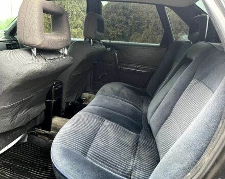 Черный Ауди 100, объемом двигателя 1.8 л и пробегом 384 тыс. км за 1800 $, фото 5 на Automoto.ua