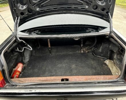 Черный Ауди 100, объемом двигателя 1.8 л и пробегом 384 тыс. км за 1800 $, фото 7 на Automoto.ua