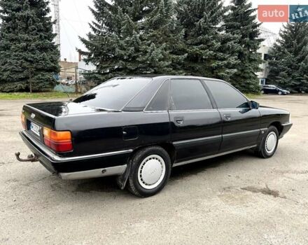 Черный Ауди 100, объемом двигателя 1.8 л и пробегом 384 тыс. км за 1800 $, фото 1 на Automoto.ua