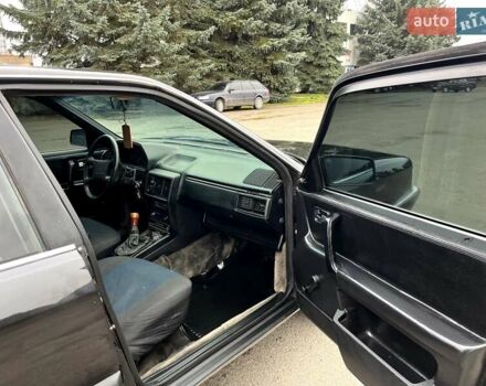 Черный Ауди 100, объемом двигателя 1.8 л и пробегом 384 тыс. км за 1800 $, фото 11 на Automoto.ua