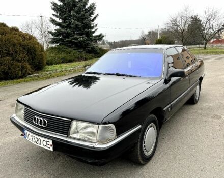 Черный Ауди 100, объемом двигателя 1.8 л и пробегом 384 тыс. км за 1800 $, фото 1 на Automoto.ua