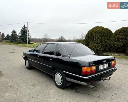 Черный Ауди 100, объемом двигателя 1.8 л и пробегом 384 тыс. км за 1800 $, фото 3 на Automoto.ua