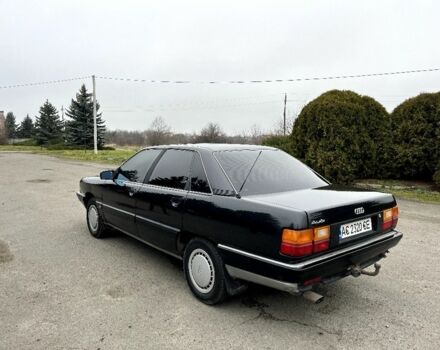 Черный Ауди 100, объемом двигателя 1.8 л и пробегом 384 тыс. км за 1800 $, фото 2 на Automoto.ua