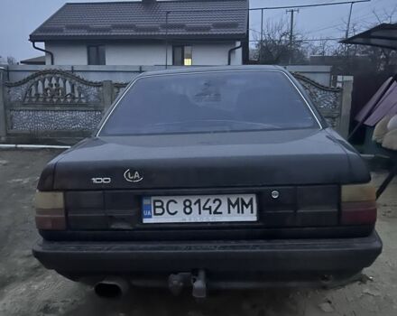 Черный Ауди 100, объемом двигателя 2.3 л и пробегом 100 тыс. км за 550 $, фото 4 на Automoto.ua