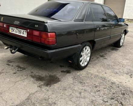 Чорний Ауді 100, об'ємом двигуна 1.8 л та пробігом 353 тис. км за 2200 $, фото 2 на Automoto.ua