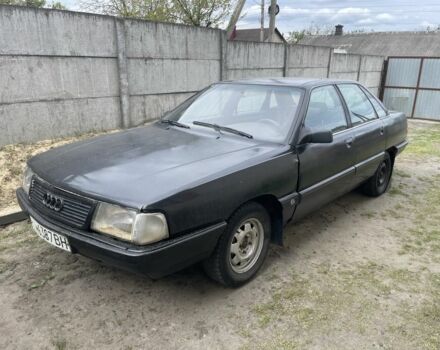 Черный Ауди 100, объемом двигателя 2 л и пробегом 308 тыс. км за 800 $, фото 2 на Automoto.ua