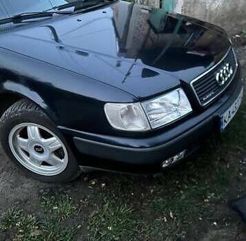 Черный Ауди 100, объемом двигателя 2.8 л и пробегом 378 тыс. км за 3000 $, фото 4 на Automoto.ua