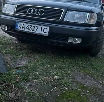 Черный Ауди 100, объемом двигателя 2.8 л и пробегом 378 тыс. км за 3000 $, фото 1 на Automoto.ua