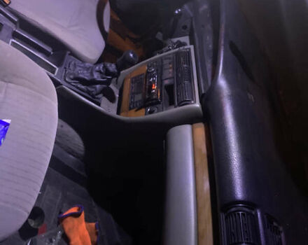 Чорний Ауді 100, об'ємом двигуна 2.77 л та пробігом 400 тис. км за 1350 $, фото 6 на Automoto.ua