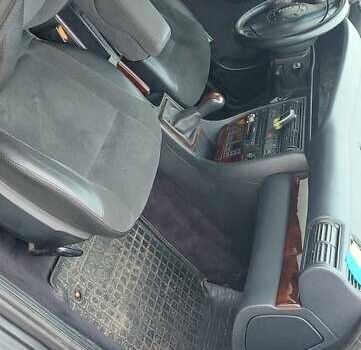 Черный Ауди 100, объемом двигателя 2.6 л и пробегом 400 тыс. км за 3400 $, фото 5 на Automoto.ua