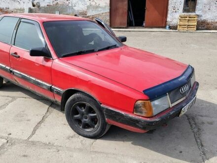 Чорний Ауді 100, об'ємом двигуна 1.8 л та пробігом 50 тис. км за 271 $, фото 1 на Automoto.ua