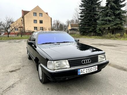 Черный Ауди 100, объемом двигателя 1.8 л и пробегом 384 тыс. км за 1800 $, фото 1 на Automoto.ua