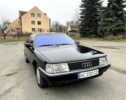 Черный Ауди 100, объемом двигателя 1.8 л и пробегом 384 тыс. км за 1800 $, фото 1 на Automoto.ua