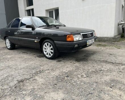 Чорний Ауді 100, об'ємом двигуна 1.8 л та пробігом 353 тис. км за 2200 $, фото 1 на Automoto.ua
