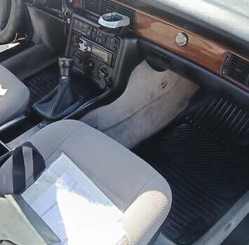 Чорний Ауді 100, об'ємом двигуна 1.98 л та пробігом 300 тис. км за 1500 $, фото 1 на Automoto.ua