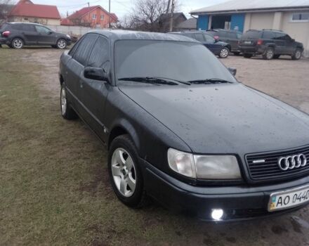 Чорний Ауді 100, об'ємом двигуна 2 л та пробігом 235 тис. км за 2200 $, фото 1 на Automoto.ua