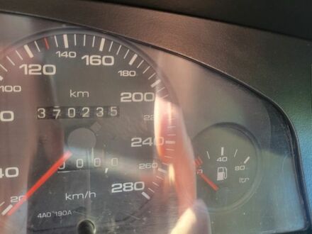 Чорний Ауді 100, об'ємом двигуна 3 л та пробігом 370 тис. км за 1800 $, фото 1 на Automoto.ua