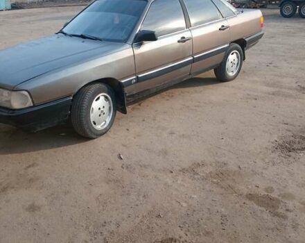 Коричневий Ауді 100, об'ємом двигуна 1.8 л та пробігом 300 тис. км за 1450 $, фото 1 на Automoto.ua