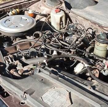 Коричневий Ауді 100, об'ємом двигуна 2 л та пробігом 300 тис. км за 1087 $, фото 6 на Automoto.ua