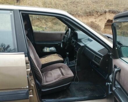 Коричневый Ауди 100, объемом двигателя 2.2 л и пробегом 750 тыс. км за 1700 $, фото 5 на Automoto.ua