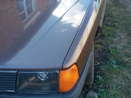 Коричневый Ауди 100, объемом двигателя 1.8 л и пробегом 270 тыс. км за 812 $, фото 1 на Automoto.ua