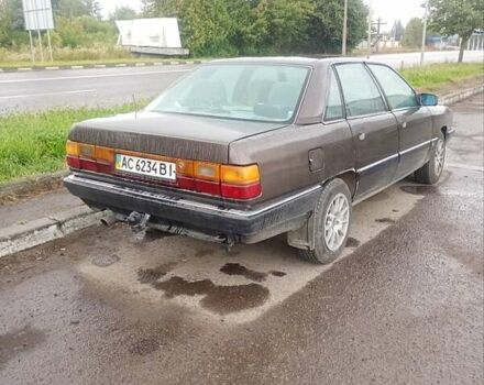 Коричневый Ауди 100, объемом двигателя 2.2 л и пробегом 350 тыс. км за 1100 $, фото 1 на Automoto.ua