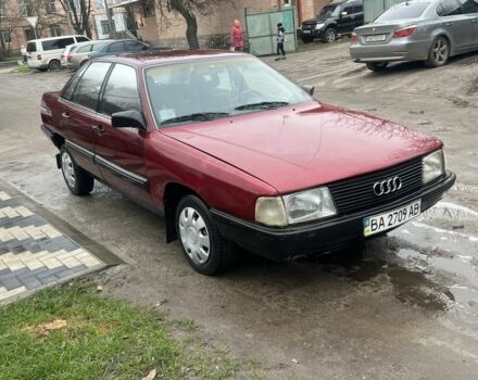 Красный Ауди 100, объемом двигателя 1.9 л и пробегом 200 тыс. км за 697 $, фото 1 на Automoto.ua
