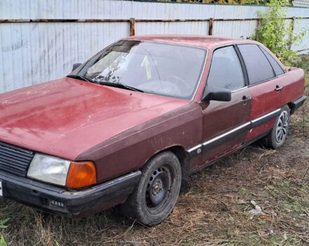 Червоний Ауді 100, об'ємом двигуна 1.8 л та пробігом 300 тис. км за 715 $, фото 2 на Automoto.ua