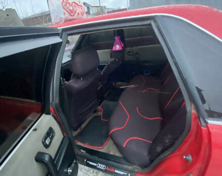 Червоний Ауді 100, об'ємом двигуна 1.76 л та пробігом 30 тис. км за 2300 $, фото 4 на Automoto.ua