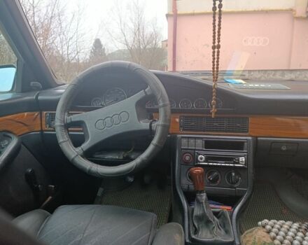Красный Ауди 100, объемом двигателя 1.8 л и пробегом 400 тыс. км за 2500 $, фото 7 на Automoto.ua