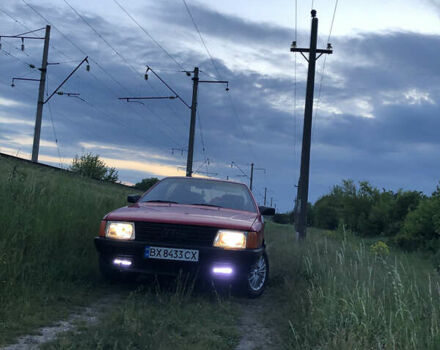 Червоний Ауді 100, об'ємом двигуна 1.76 л та пробігом 30 тис. км за 2300 $, фото 5 на Automoto.ua