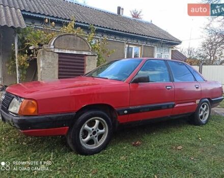 Червоний Ауді 100, об'ємом двигуна 1.8 л та пробігом 300 тис. км за 1300 $, фото 3 на Automoto.ua